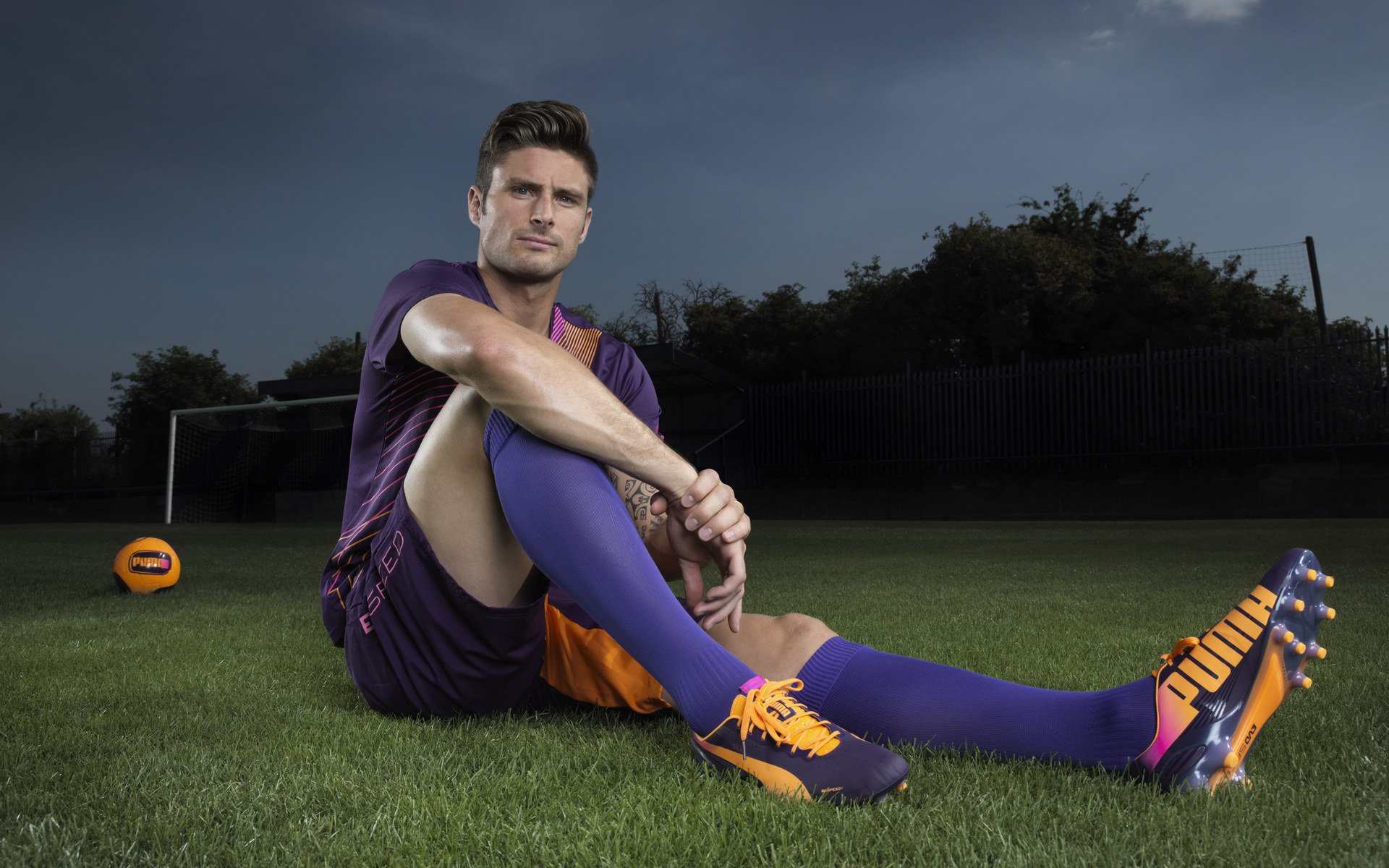 英格兰队在欧洲杯决赛中以2比1战胜西班牙队，夺得冠军，英格兰队进过欧洲杯决赛吗