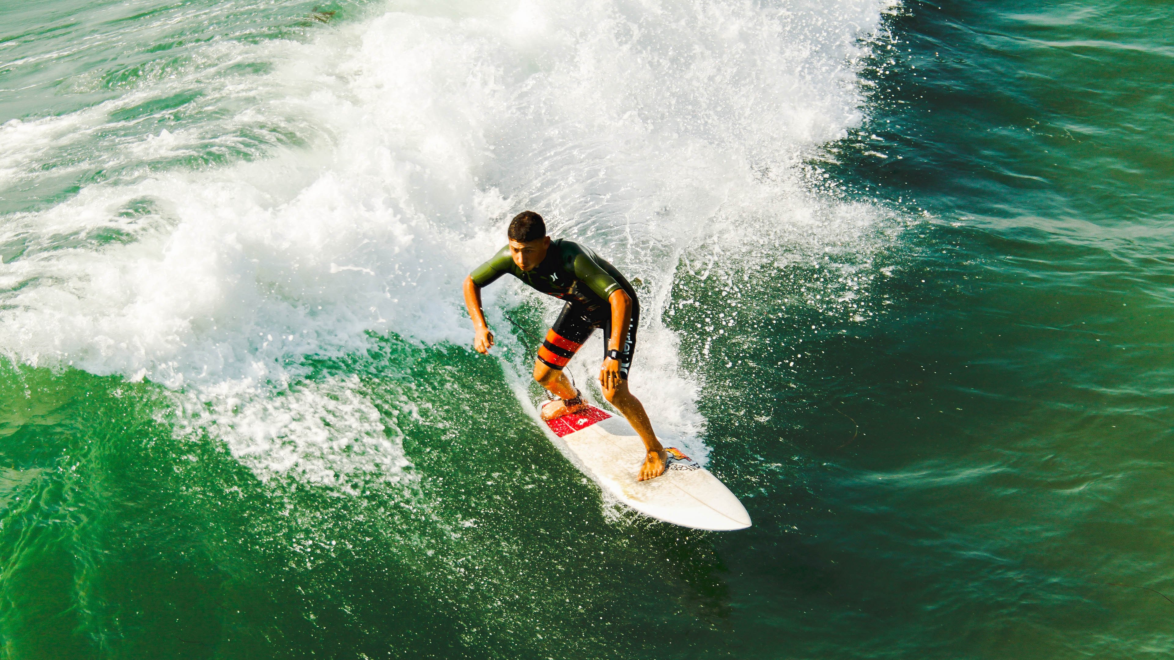 篮球青训基地设施升级加快人才成长，篮球青训队